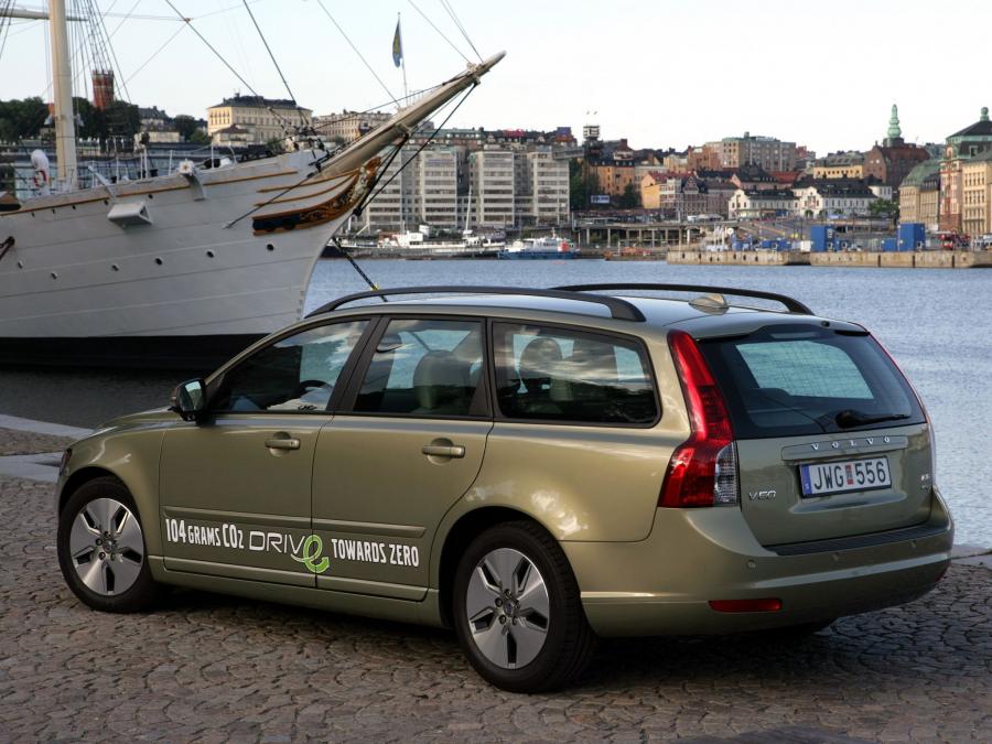  Volvo V50 DRIVe 2009 года  (фото 4 из 6)